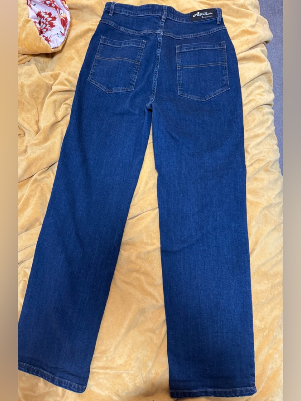Astro Bettie by Star Struck Clothing. Vintage Women's High-Rise Dark Blue Jeans - Picture 3 of 3